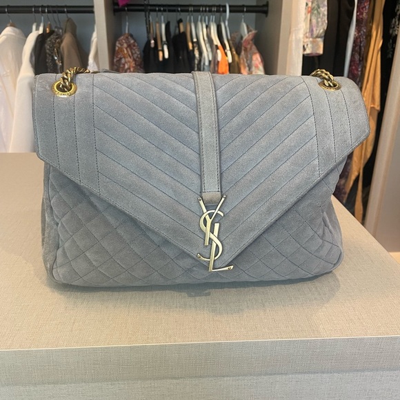 Saint Laurent Envelope Large bag in grey suede - Picture 2 of 5